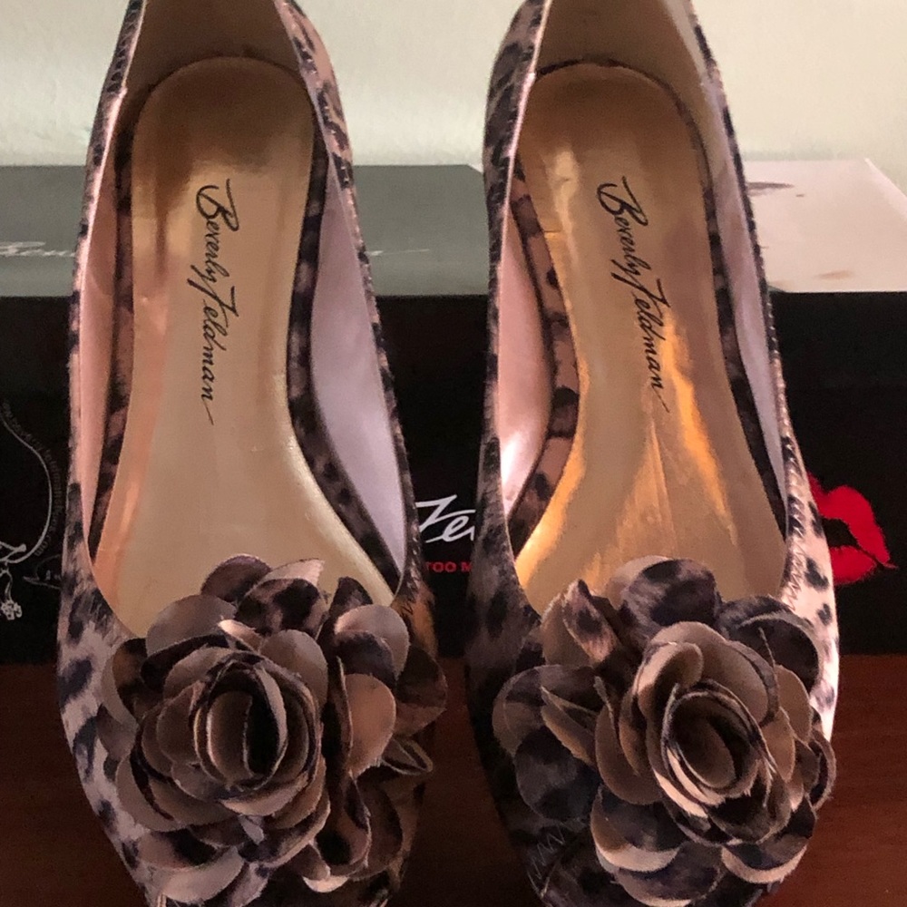Beverly Feldman Fabric Leopard Print Shoes